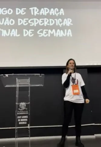Andressa Ferreira mentora no Startup Weekend Techstars
