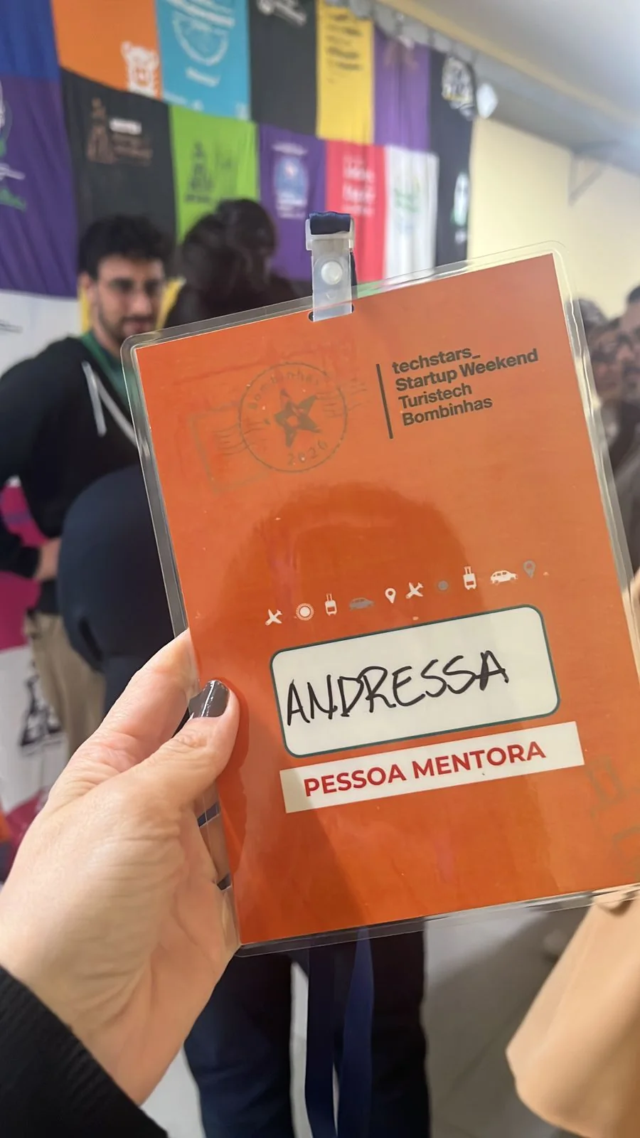 Credencial de mentora no Startup Weekend Turistech Bombinhas 2026